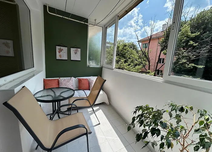 Nana's شقة فارنا