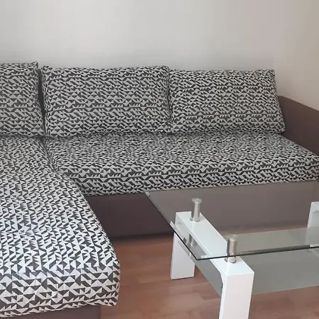 Nana's Apartament Warna