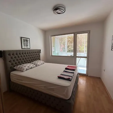 Apartament Nana's *